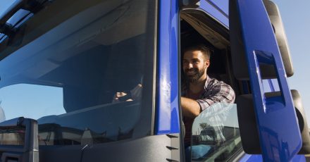 edad mínima para conducir camiones