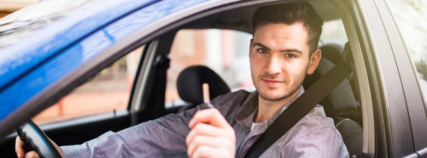 Autoescuela Pino Montano: sácate el carnet desde casa
